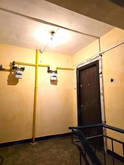 Apartament cu 3 camere decomandat | Etajul 3 - Botizului - 12