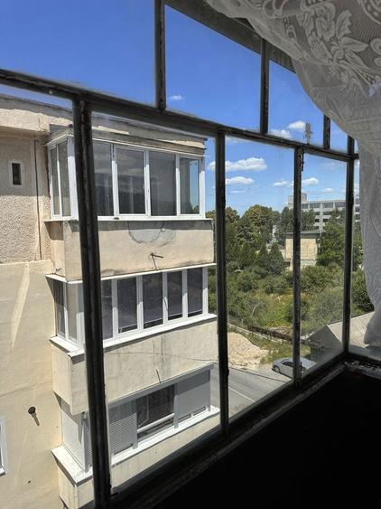 Vand apartament 2 camere(mofificat la 3 ), str. Albota, or.Victoria - 1