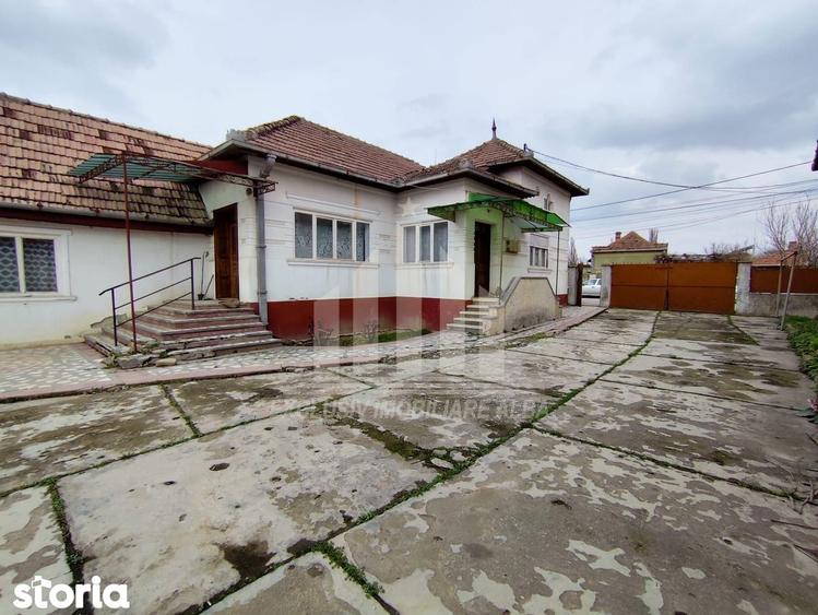 Casă cu 6 camere cu Canalizare în Bărăbanț
