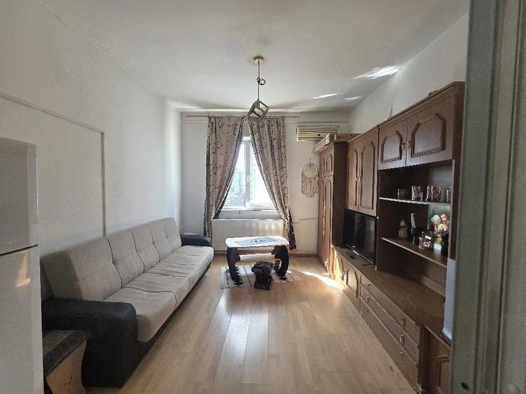 Garsonieră semidecomandată în Far