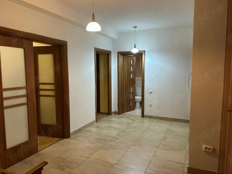 Inchiriez Apartament 3 camere, 111 mp, parcare, Mall Vitan, Proprietar - 7
