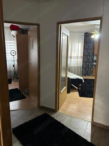 Vand apartament 2 camere decomandat gavana 3 - 5