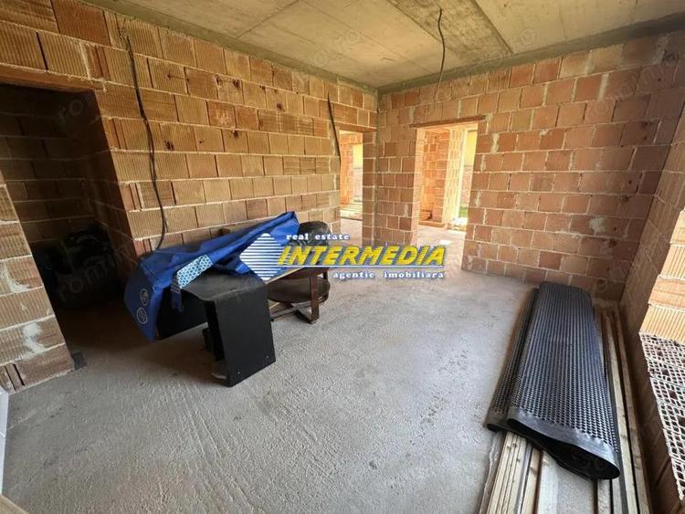 CASA LA ROSU i ALBA IULIA I 260 MP UTILI I TEREN 900 MP I TOATE UTILITATILE I - 12