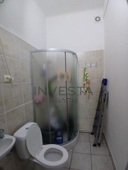 Casă individuală cu 8 camere cu Canalizare în Gheorgheni