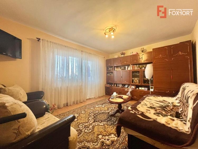 Apartament cu o camera, etaj 4 de vanzare, zona Soarelui - 2