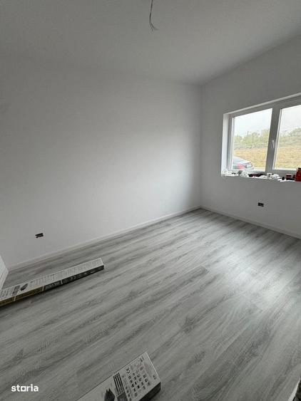 Casă cu 4 camere în Remetea Mare