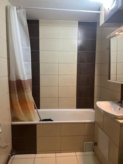 Apartament cu 2 camere decomandat în Exterior Vest