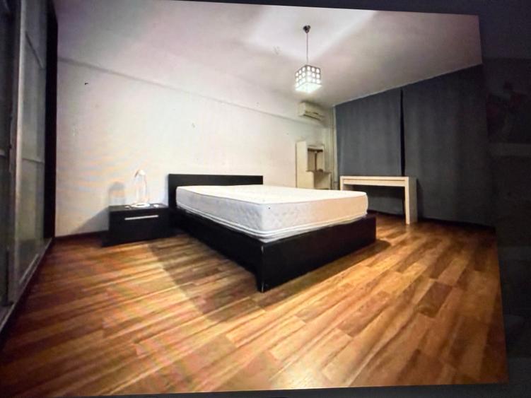 UNIRII,Biblioteca Națională, 3 camere deosebit, 100 mp, etaj 1, terase - 8