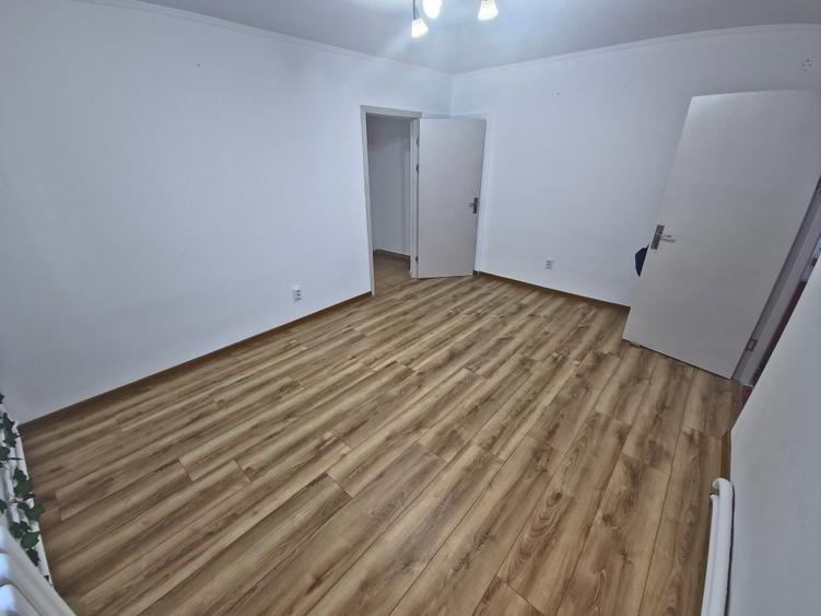 Centru Tomis Mall – spațiu birouri 49 mp, termen lung - 4