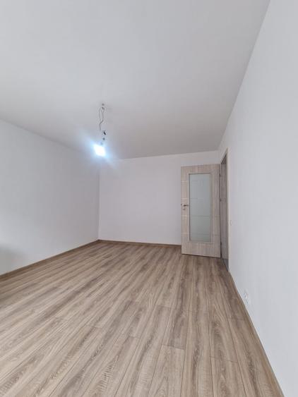 Brancoveanu - Apartament 3 camere - 2 gr sanitare - et 1 -  renovat - decomandat - 2