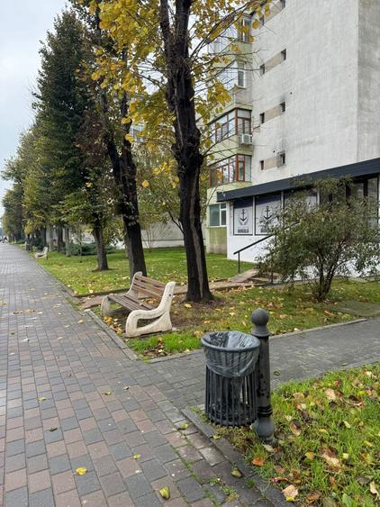 Spatiu Comercial/ Birouri/Cabinete, 100 mp, Vitrina  mare, Soseaua Constantei - 7