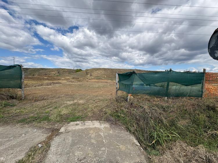 Teren de vânzare – 1.600 mp, intrare Panciu, DN2L - 5