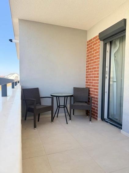 Apartament 2 camere de inchiriat- loc parcare - direct propietar - 7