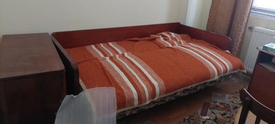 Vând apartament cu 3 camere  - 1