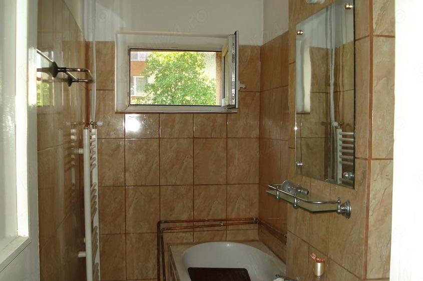 De vanzare apartament 2 camere, zona Calea Sagului - 4