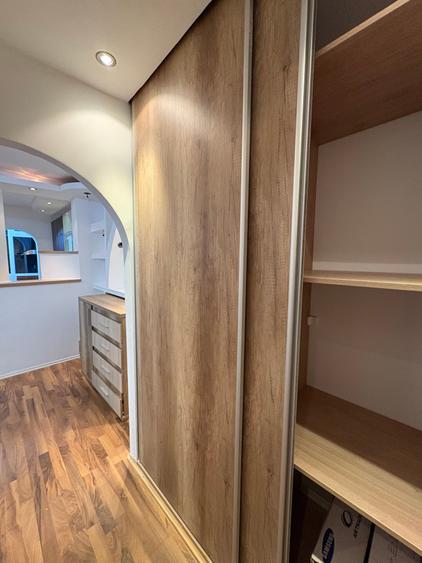 Universitatea Titu Maiorescu - Metrou - Parc IOR - 4