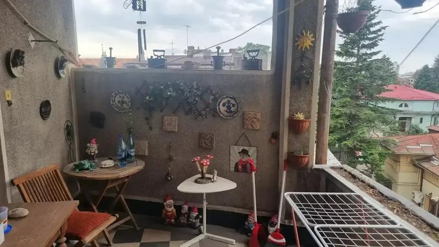 Resedinta cu 5 camere in centrul Bucurestiului - 4