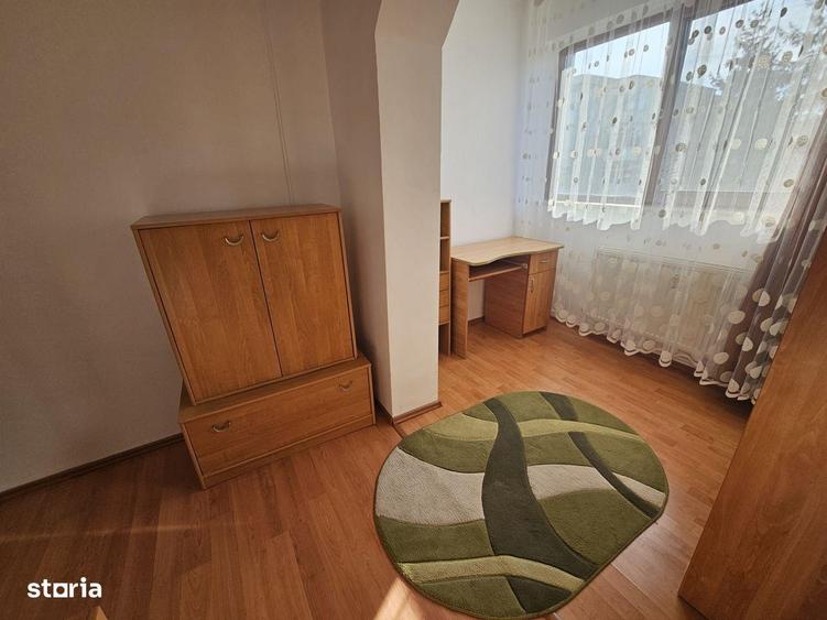 Apartament 2 camere etaj 3/4 ,Trivale complexul 2,suprafa?a 47 mp - 4