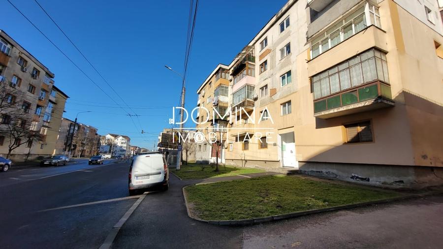 Vanzare apartament 2 camere, situat in Targu Jiu, strada 9 Mai - 10