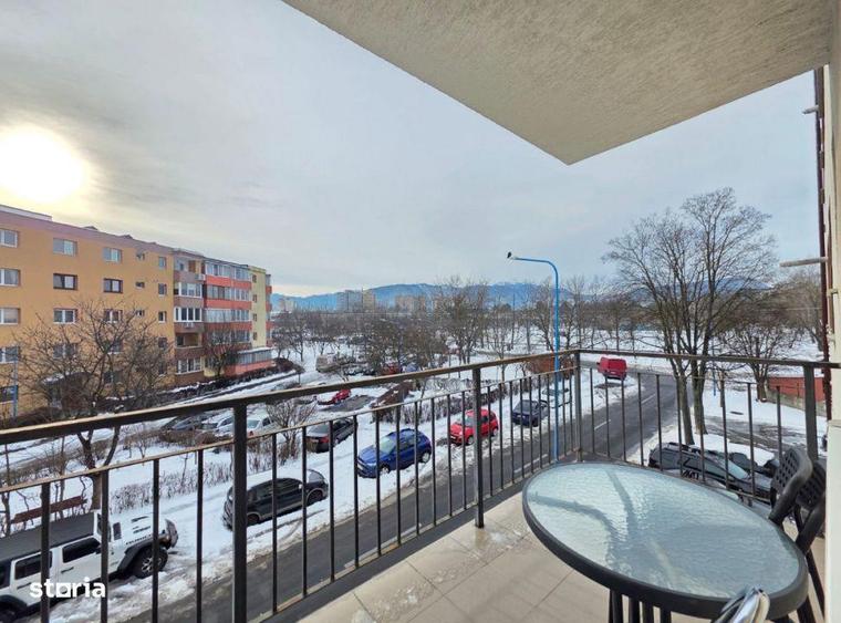 Garsoniera spatioasa Coresi / Tractorul Bloc Nou, Parcare, Complet - 5