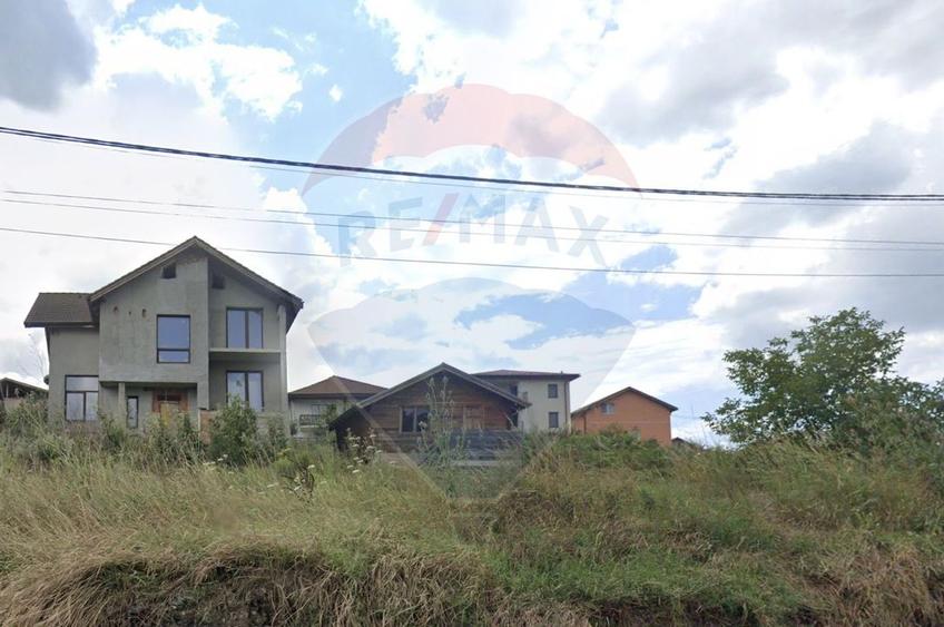 Casă S+P+M la roșu în Câmpenești - 1