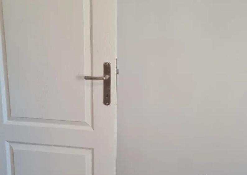 vand garsoniera compa - 4