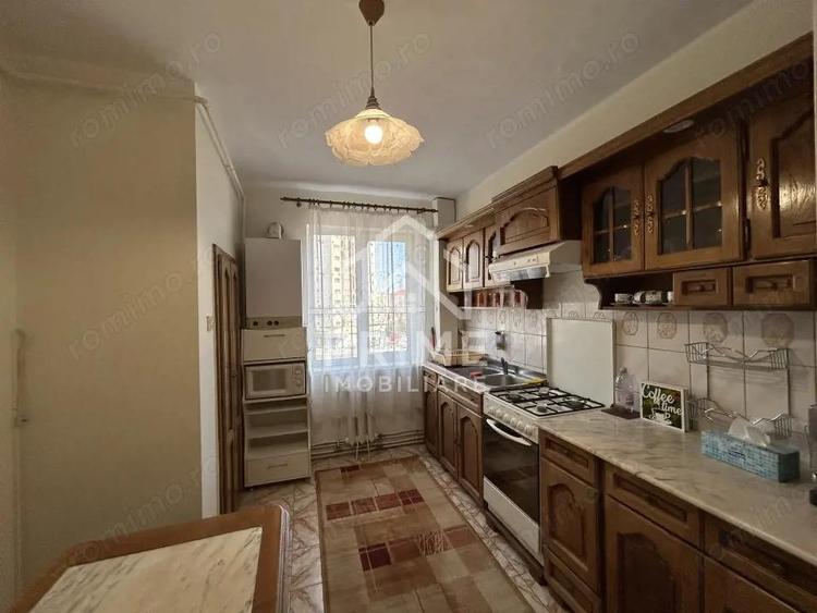 Apartament 3 camere de inchiriat , 70 mp , Zona Cetate - 12