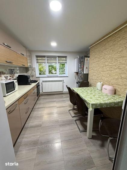 Apartament de vanzare 2 camere Micro 20 - 5