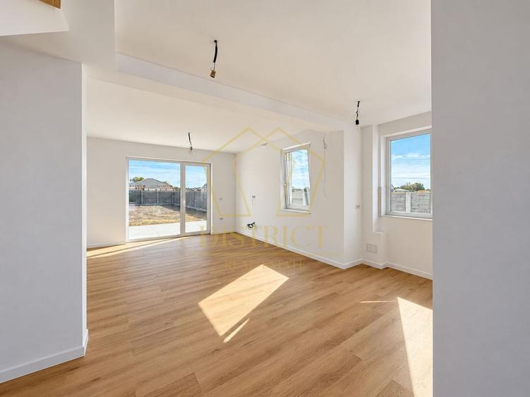 Duplex cu 3 camere cu Canalizare în Moșnița Nouă