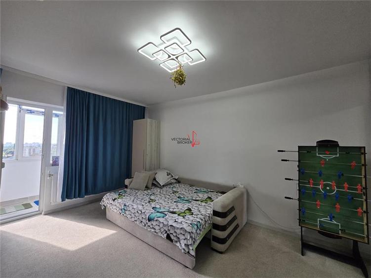 Apartament cu 3 camere decomandat în Doamna Ghica