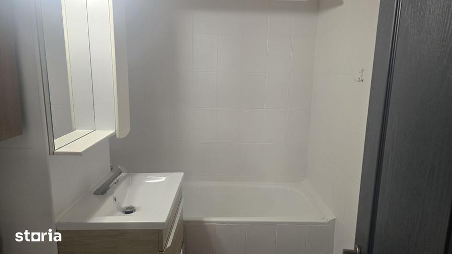 Apartament cu 2 camere decomandat în 22 Decembrie