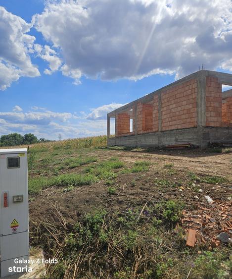 Casă cu 4 camere cu Teren 520 Mp în Nojorid