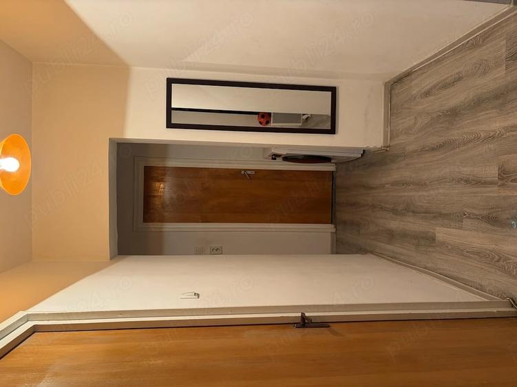 Apartament cu 3 camere decomandat în Tineretului