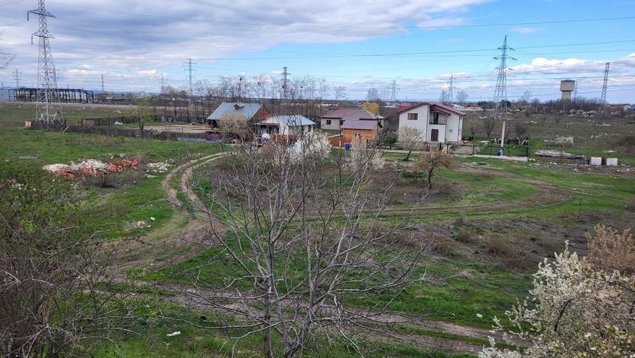 Teren Construcții intravilan de 2134 mp, în Nord-Vest