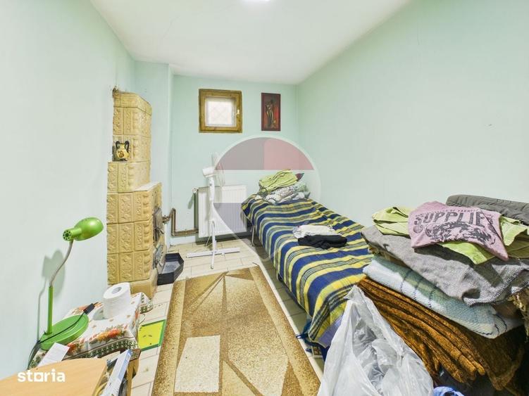 Casă cu 4 camere în Butimanu