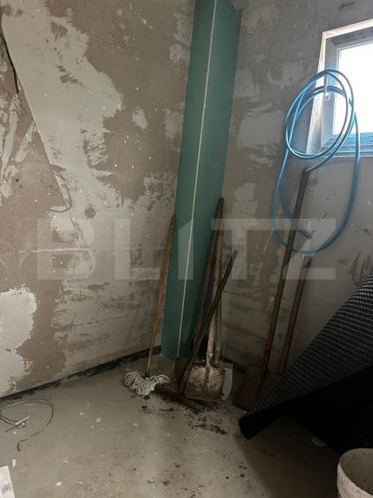 Casă individuală cu 5 camere cu Canalizare în Florești