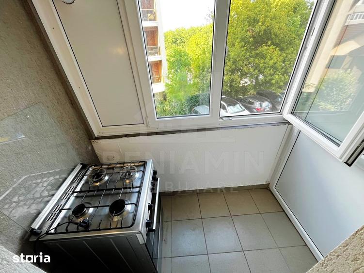 Garsonieră în Brazda lui Novac