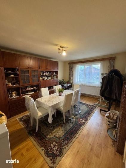 Casă cu 3 camere decomandat cu Teren 800 Mp în Central
