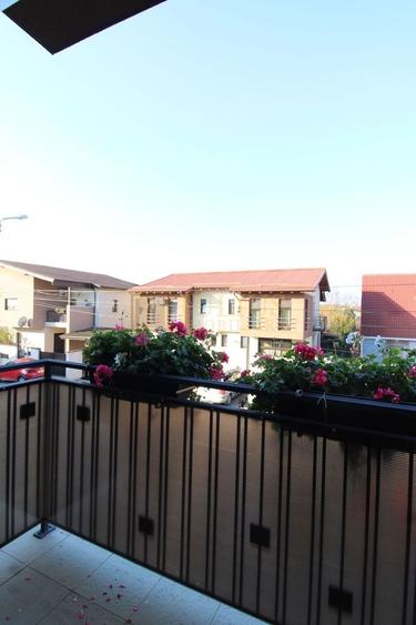 Apartament cu 3 camere semidecomandat, mobilat în Braytim