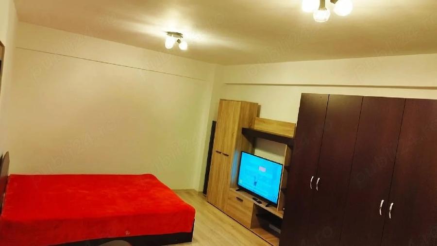 Garsonieră decomandată în Brazda lui Novac