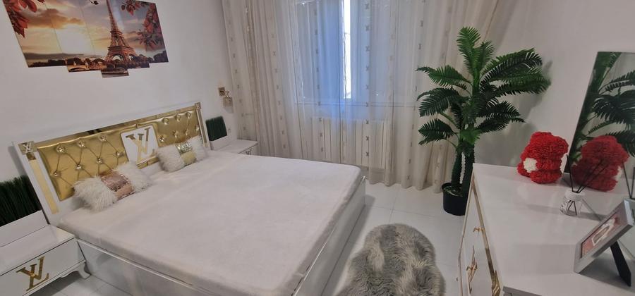 Apartament cu 2 camere semidecomandat în Ana Ipătescu