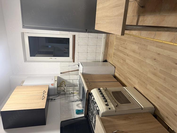 Apartament cu 2 camere decomandat în Central