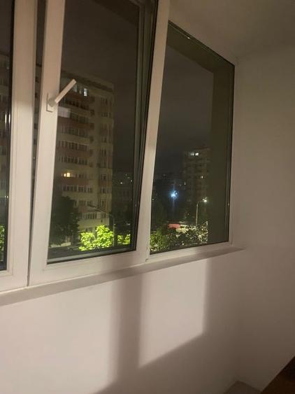 Proprietar, Inchiriez 2 camere B-dul Chisinau - stradal / 5 minute Mega Mall - 7