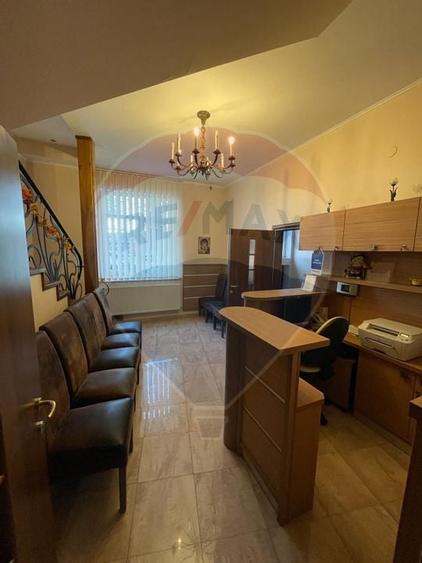 SPITAL DE ZI ORADEA – INVESTIȚIE RARĂ LA CHEIE - 9