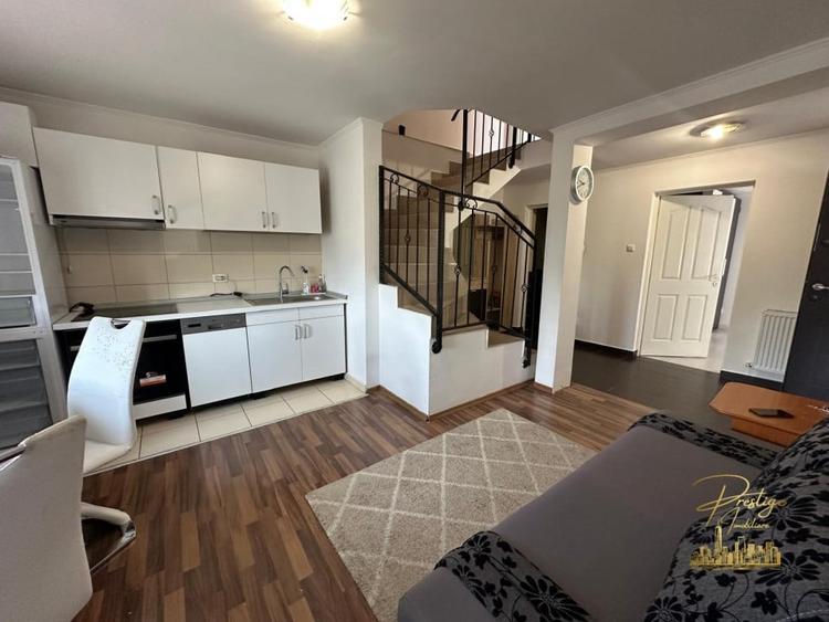 Apartament cu 4 camere si mansarda de vanzare in zona Iosia- Oradea - 1