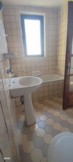 Spațiu comercial, de 319 mp, în Central