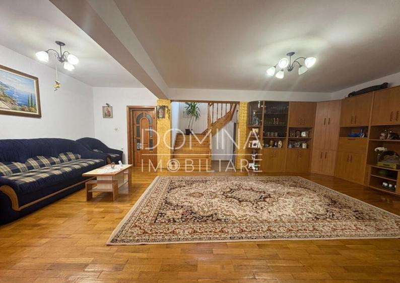 *Conac impresionant* - pretabil re?edin?a sau business - 6