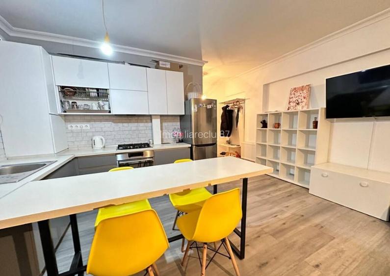 Inchiriez apartament cu 2 camere Intre Lacuri