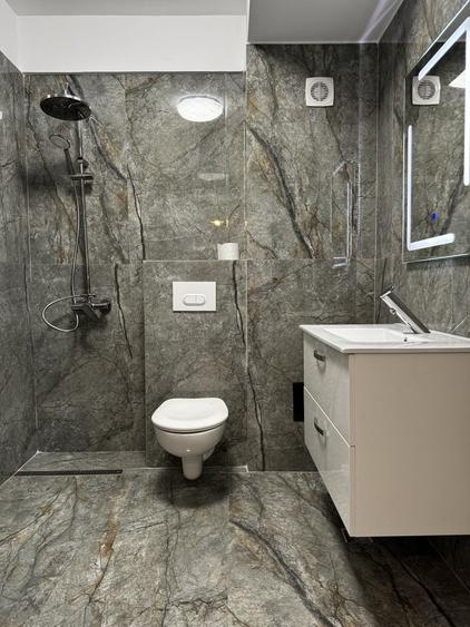 Apartament cu 2 camere decomandat în Florești