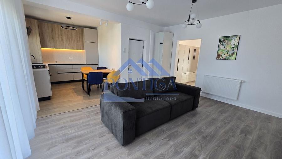 Inchiriez apartament 2 camere, zona Kamsas, et 3/3 cu loc parcare - 1